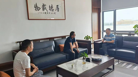 老客戶(hù)來(lái)訪新廠區(qū)